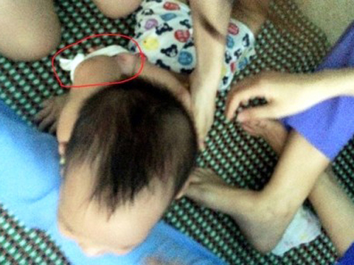 Nhiều cha mẹ sợ cho con đi nhà trẻ